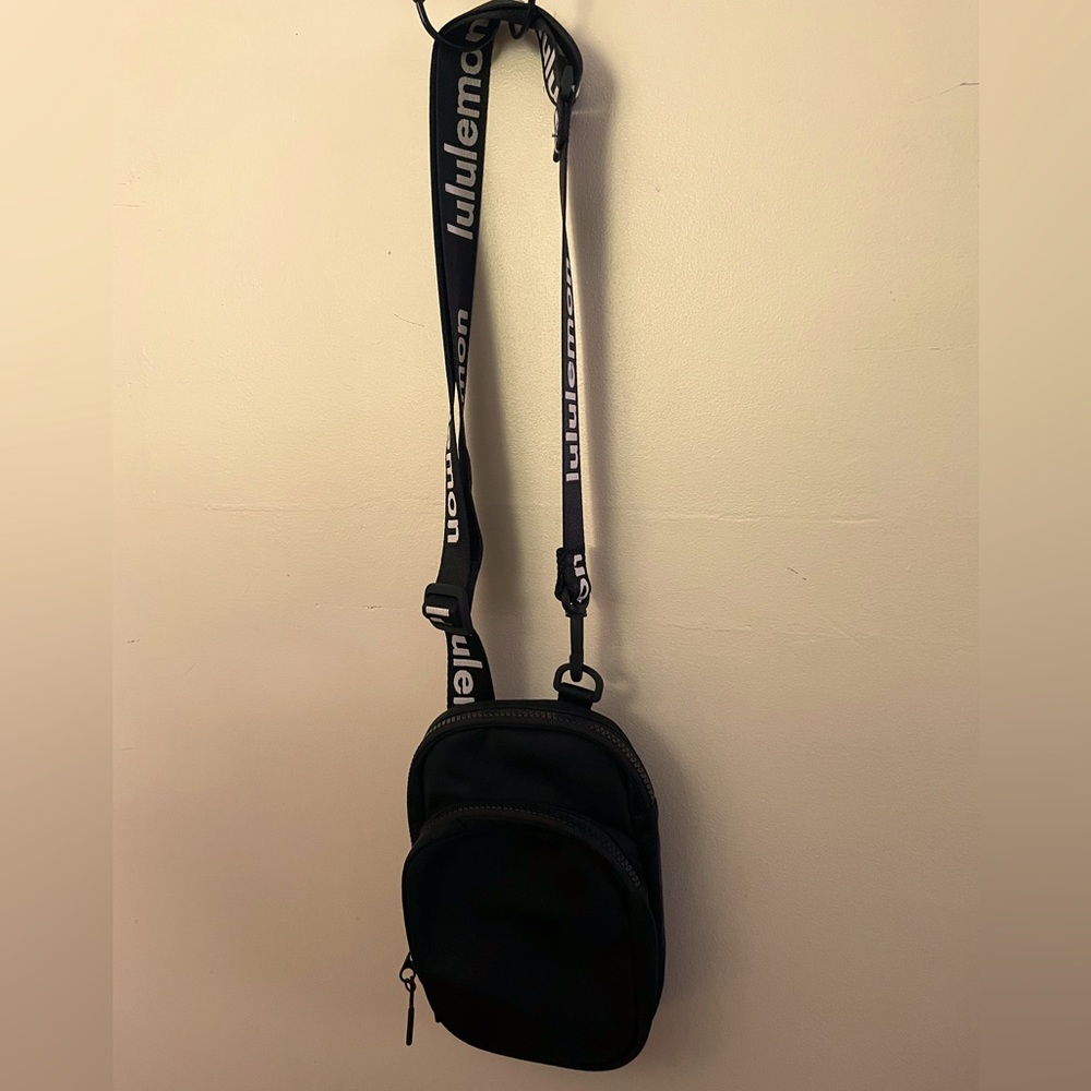 Lululemon Crossbody bag